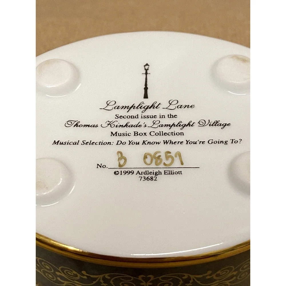 VNTG Porcelain Music Jewelry Thomas Kinkade 